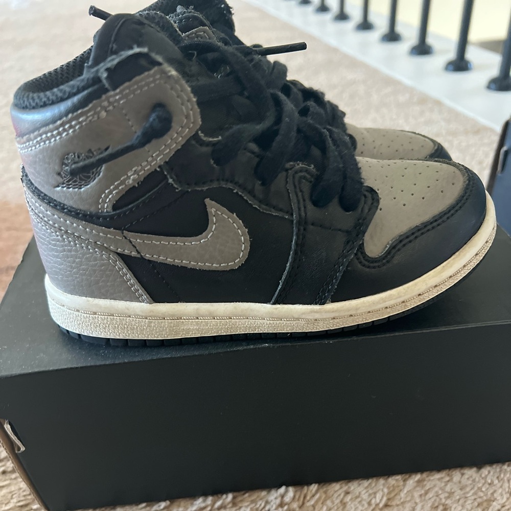 Jordan 1 Nike Black and Gray Kids Shoes